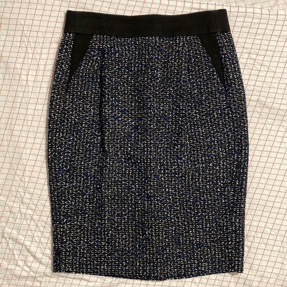 JCrew blue black white tweed pencil skirt with pockets- size 4